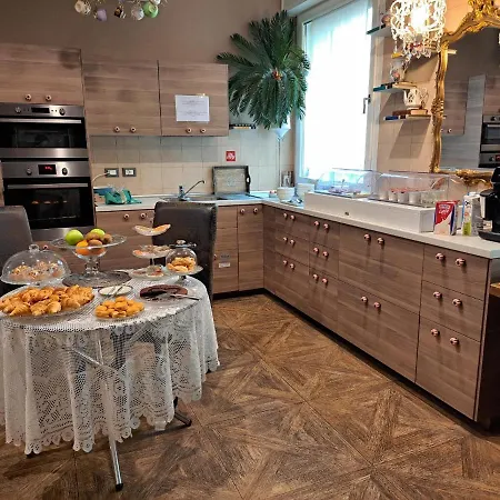 مبيت وإفطار 051 غرفة مع وجبة الإفطار 5* بولونيا